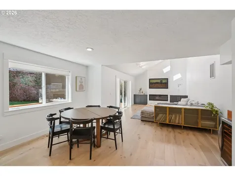 5202 Nelco Circle West Linn OR 97068