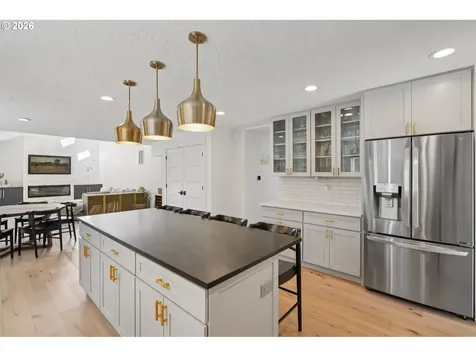 5202 Nelco Circle West Linn OR 97068