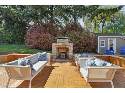 5202 Nelco Circle West Linn OR 97068