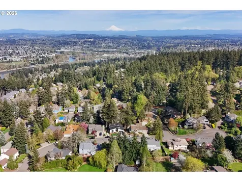 5202 Nelco Circle West Linn OR 97068