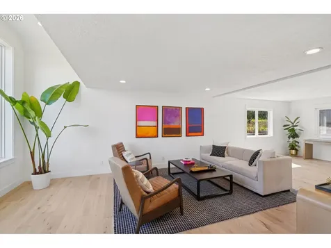5202 Nelco Circle West Linn OR 97068
