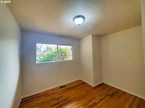 13050 SE Morrison Street Portland OR 97233