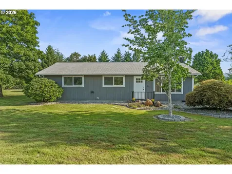 202 Waters Road Castle Rock WA 98611