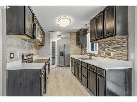 202 Waters Road Castle Rock WA 98611