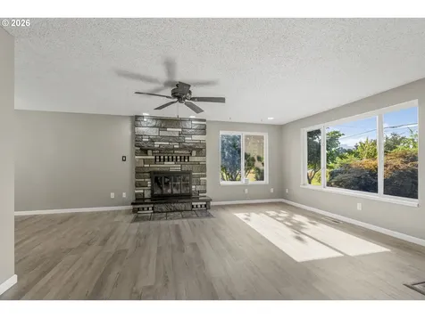 202 Waters Road Castle Rock WA 98611