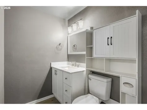 202 Waters Road Castle Rock WA 98611