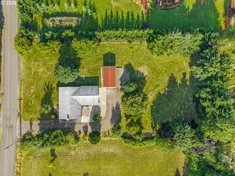 202 Waters Road Castle Rock WA 98611