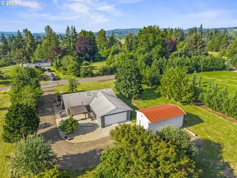 202 Waters Road Castle Rock WA 98611
