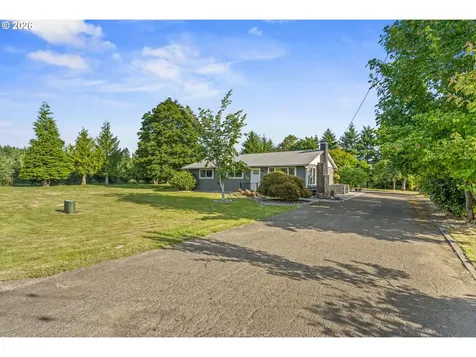 202 Waters Road Castle Rock WA 98611