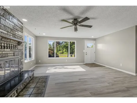 202 Waters Road Castle Rock WA 98611