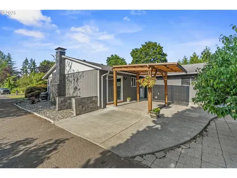 202 Waters Road Castle Rock WA 98611