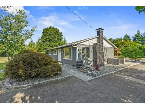 202 Waters Road Castle Rock WA 98611