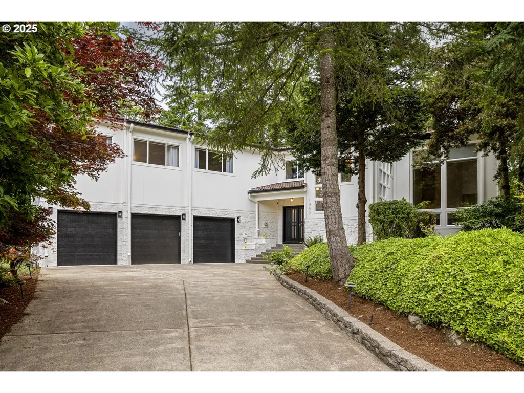 1983 Ridgewood Road Lake Oswego OR 97034