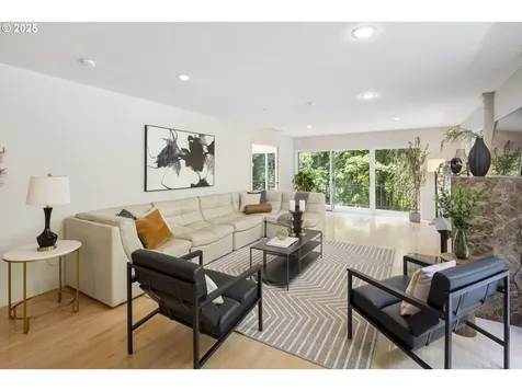 1983 Ridgewood Road Lake Oswego OR 97034