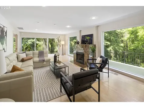 1983 Ridgewood Road Lake Oswego OR 97034