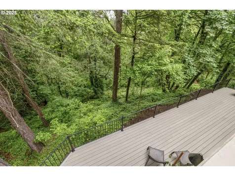 1983 Ridgewood Road Lake Oswego OR 97034