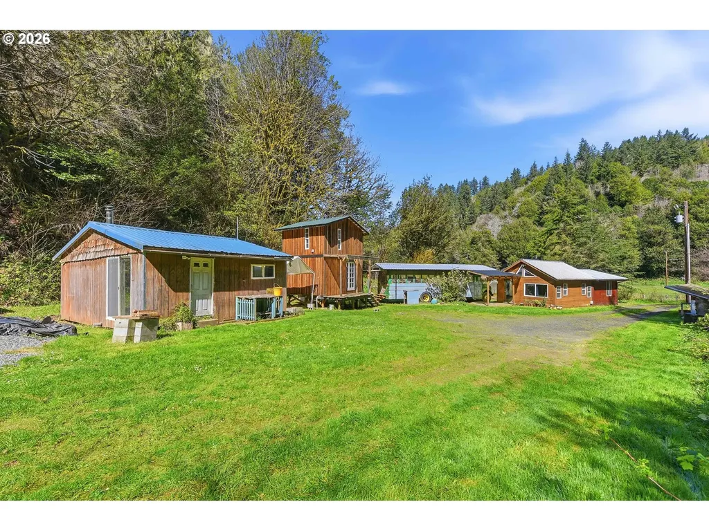 93044 Poplar Lane Coos Bay OR 97420