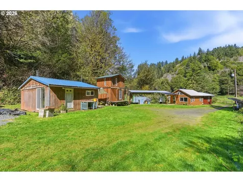 93044 Poplar Lane Coos Bay OR 97420