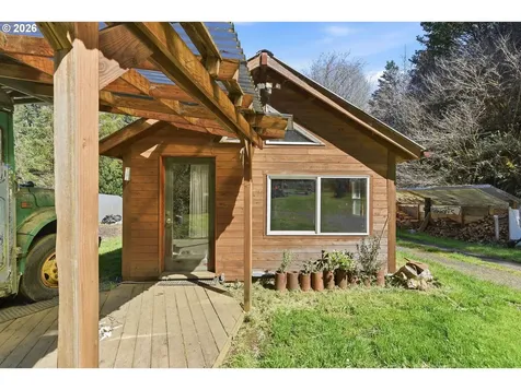 93044 Poplar Lane Coos Bay OR 97420