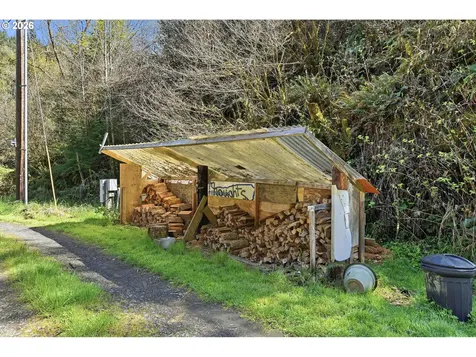 93044 Poplar Lane Coos Bay OR 97420