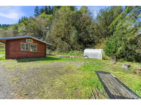 93044 Poplar Lane Coos Bay OR 97420
