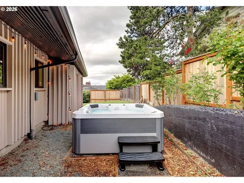 8115 SW Ernst Road Portland OR 97225