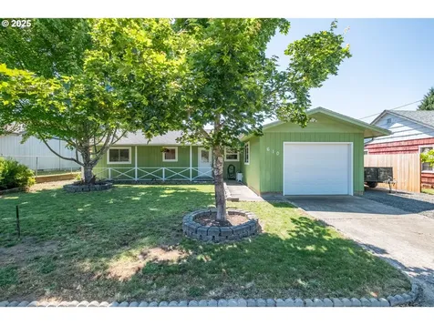 610 8th Avenue Sweet Home OR 97386
