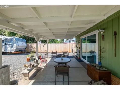 610 8th Avenue Sweet Home OR 97386