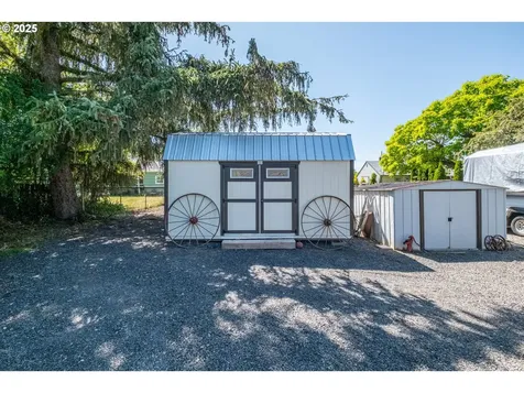 610 8th Avenue Sweet Home OR 97386