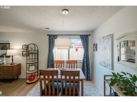 610 8th Avenue Sweet Home OR 97386