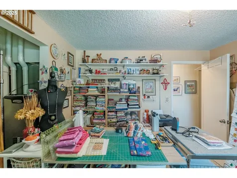 610 8th Avenue Sweet Home OR 97386