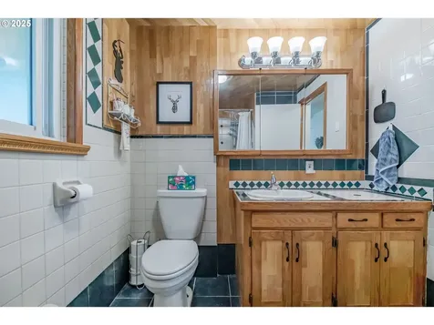 610 8th Avenue Sweet Home OR 97386