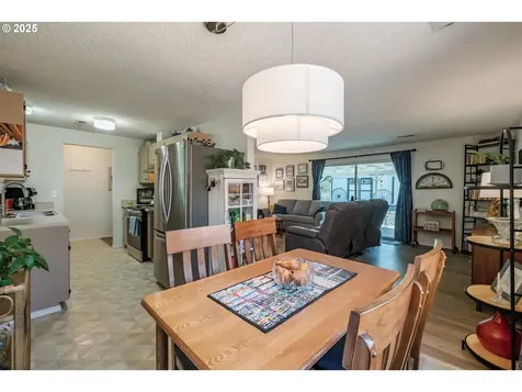 610 8th Avenue Sweet Home OR 97386