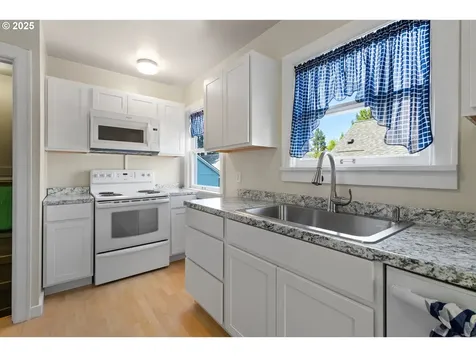 6531 N Wilbur Avenue Portland OR 97217