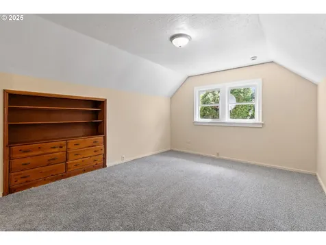 6531 N Wilbur Avenue Portland OR 97217