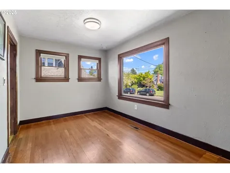 6531 N Wilbur Avenue Portland OR 97217