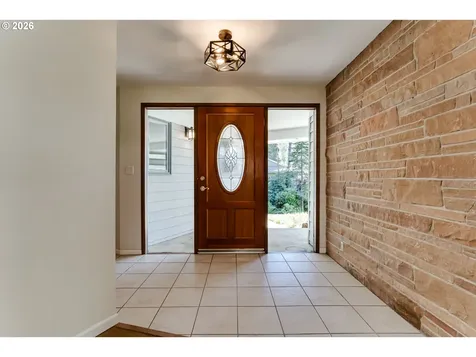91082 Leashore Drive Vida OR 97488