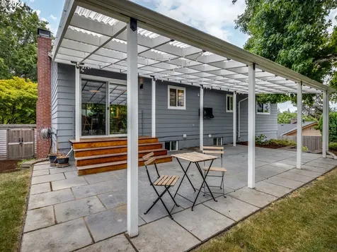 77 SW 99th Avenue Portland OR 97225