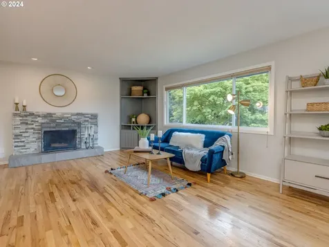 77 SW 99th Avenue Portland OR 97225