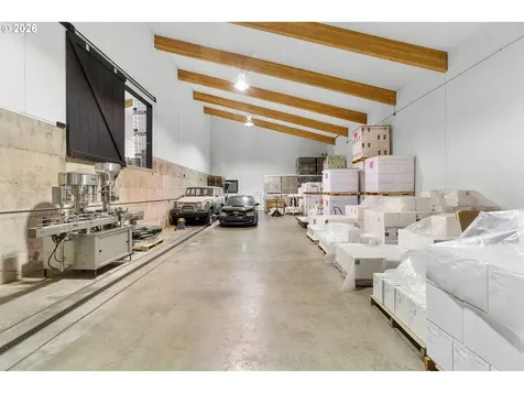 11931 SE Hood View Road Amity OR 97101