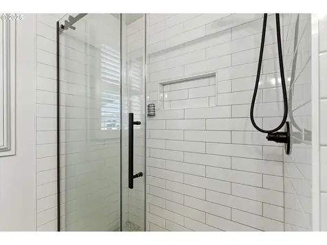 9841 SW 25th Avenue Portland OR 97219