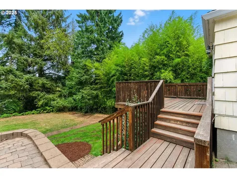9841 SW 25th Avenue Portland OR 97219