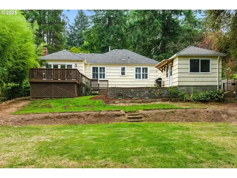 9841 SW 25th Avenue Portland OR 97219