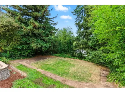 9841 SW 25th Avenue Portland OR 97219