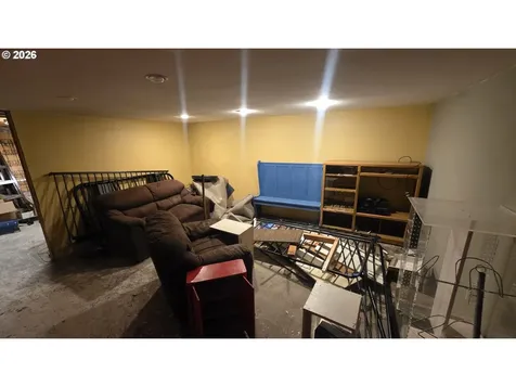 126 W Main Street Goldendale WA 98620