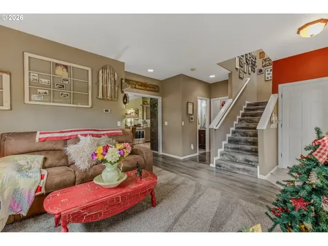 17377 Wake Robin Circle Oregon City OR 97045