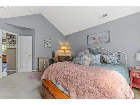 17377 Wake Robin Circle Oregon City OR 97045