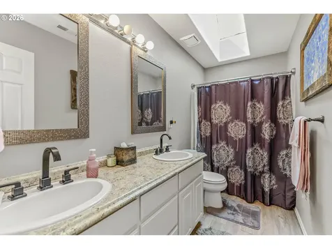 17377 Wake Robin Circle Oregon City OR 97045