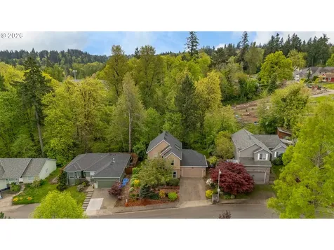 17377 Wake Robin Circle Oregon City OR 97045