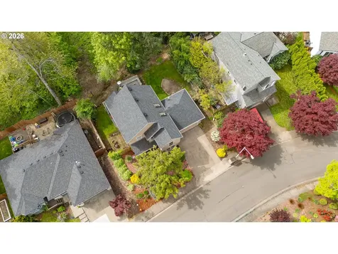 17377 Wake Robin Circle Oregon City OR 97045